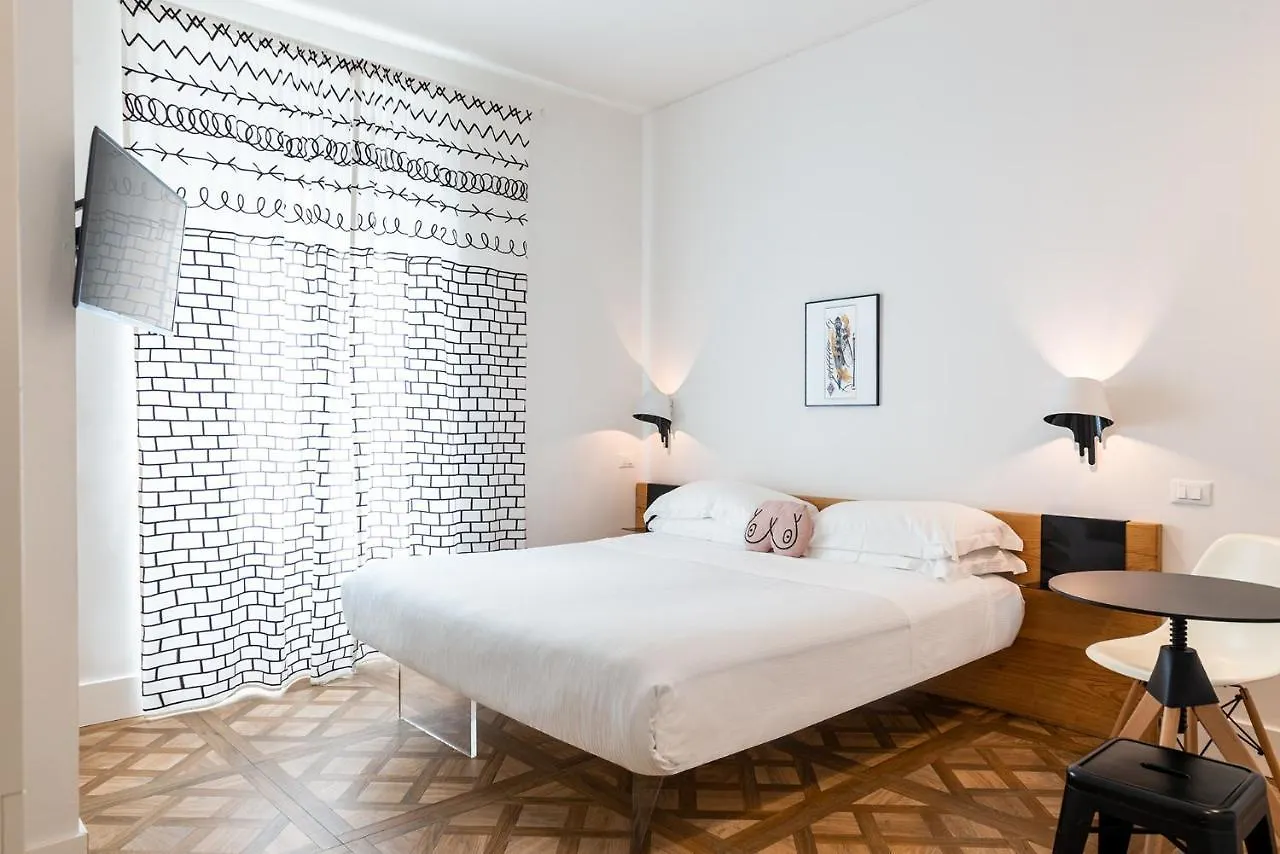 Sleep B&B Follonica Bed & Breakfast