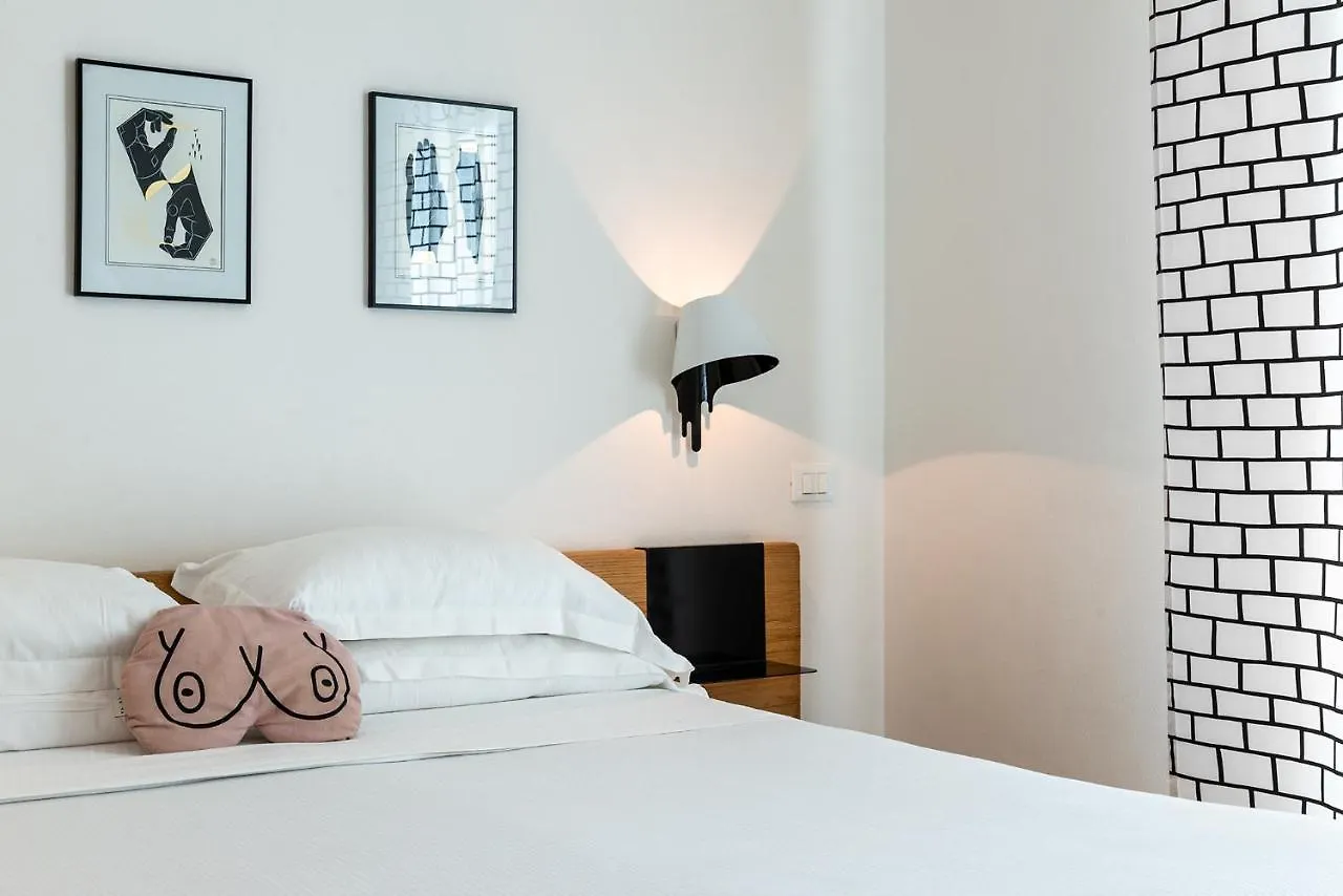Sleep B&B Follonica Bed & Breakfast